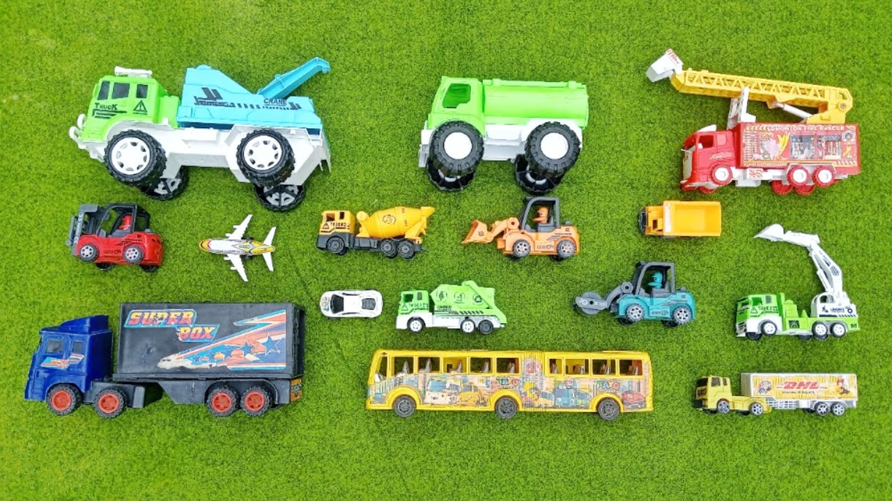 MENGUMPULKAN MAINAN. MOBIL DAMKAR, TRUCK MOLEN, TRUCK KERUK, DUMP TRUCK, TRUCK DEREK, BUS TAYO.