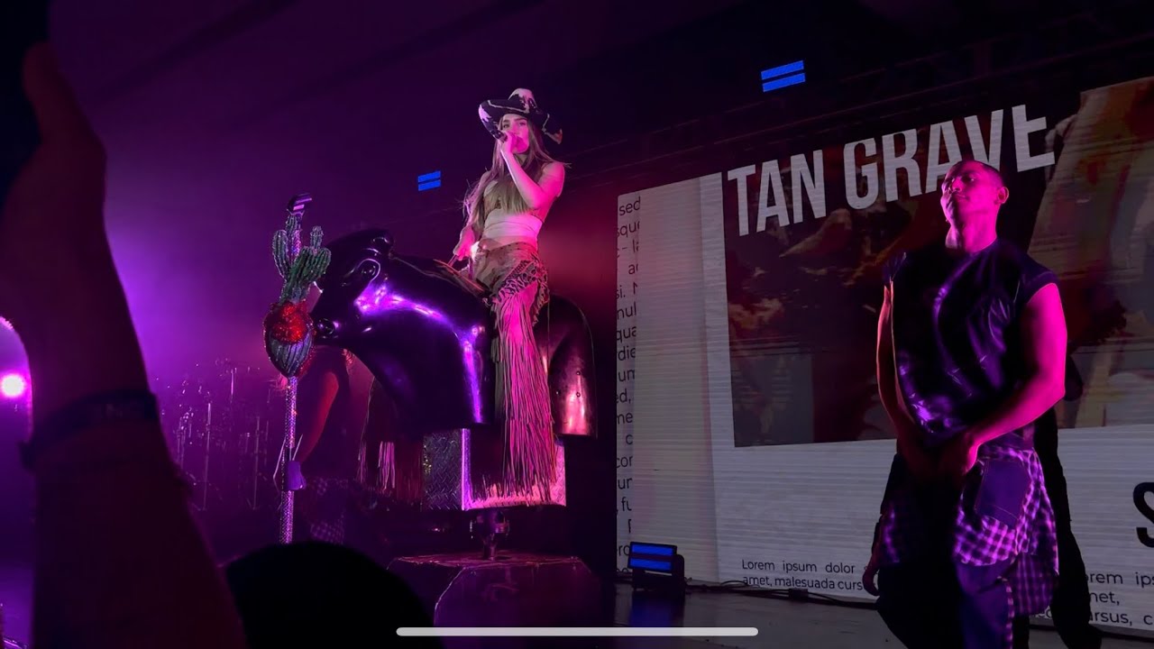 Belinda +perra +bitch en vivo 