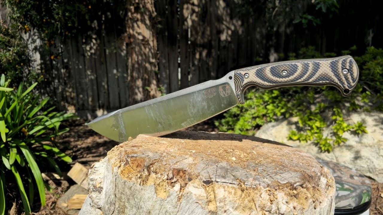 Work Tuff Gear Nomad Camp 12, one hell of a chopper!!