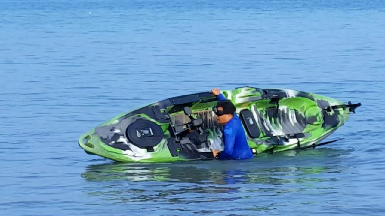 Predator PDL Kayak ocean test (mobility,stability and flipping test)