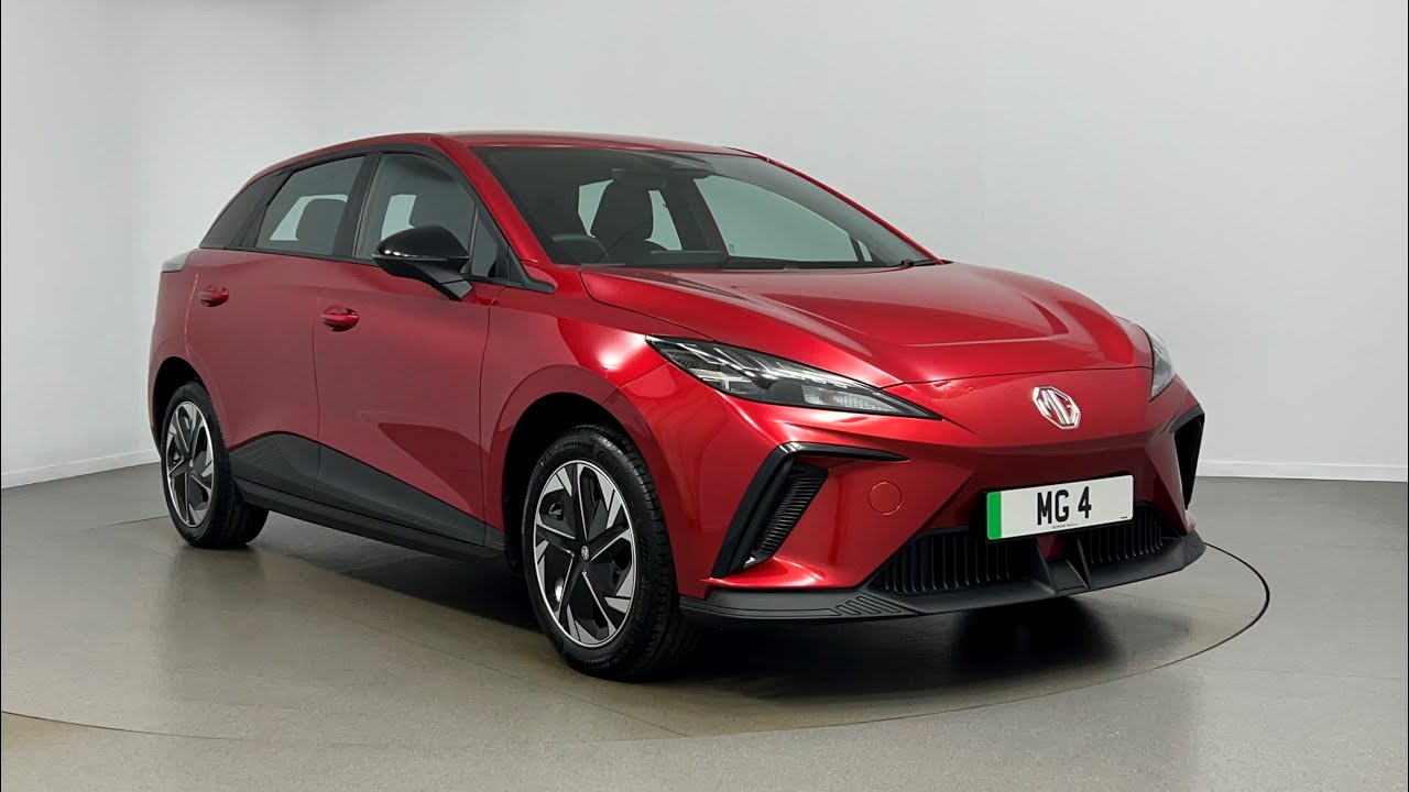 102766 - MG4 EV 51kWh SE Short Range (Dynamic Red)