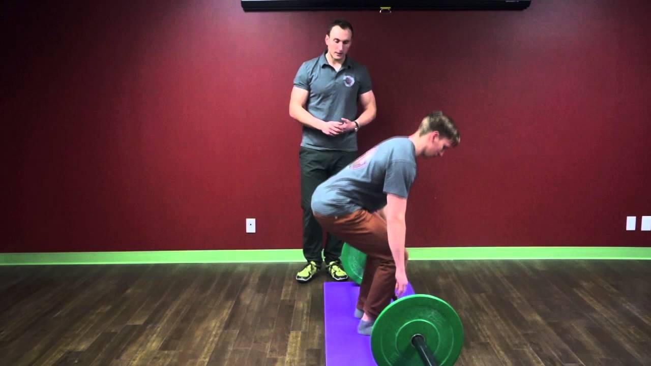 How to use your legs in the Deadlift