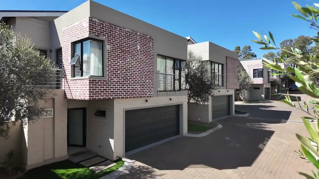 GORGEOUS 4 BEDROOM CLUSTER HOME TO RENT IN BRYANSTON, SANDTON