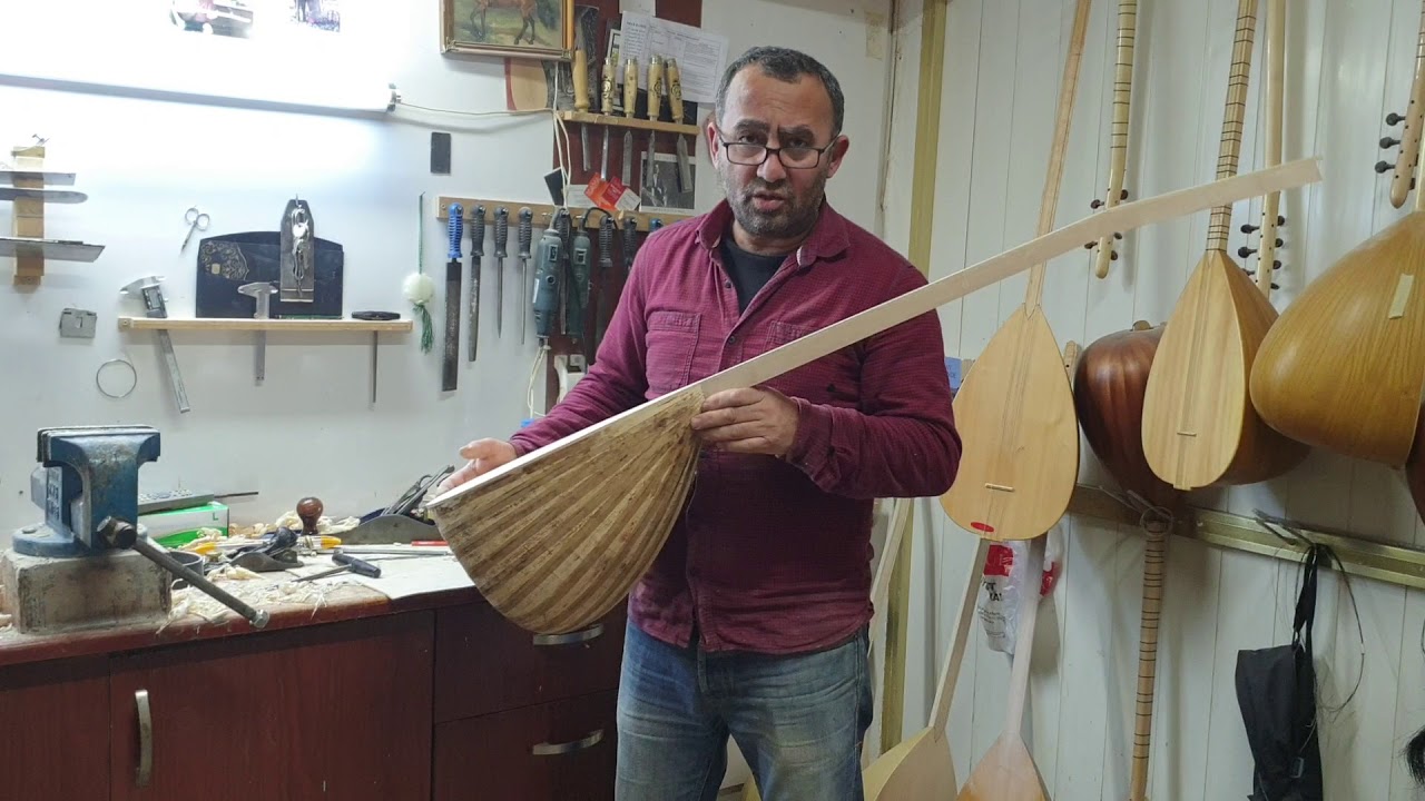 Celal Doldur usta ile Bağlama yapımı ve bağlama &uuml;zerine sohbetler 2