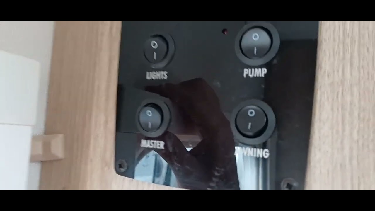 Elddis Xplore 554