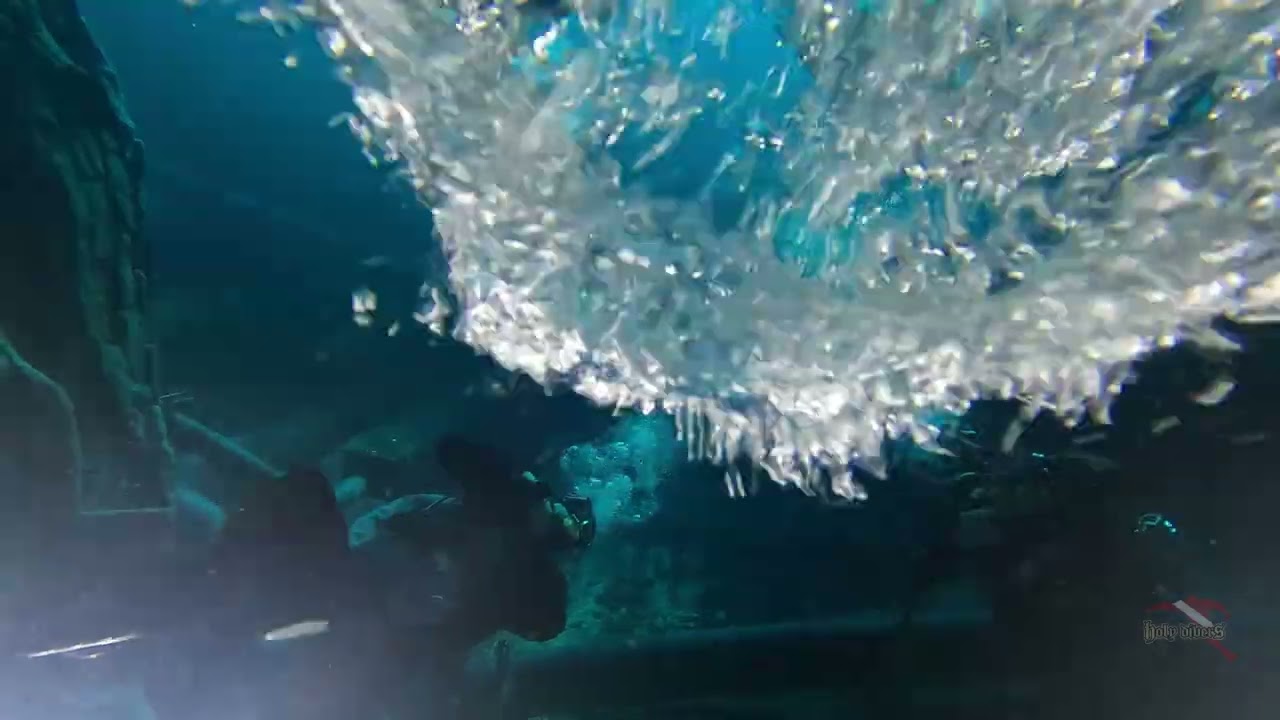 Deep Dive Dubai