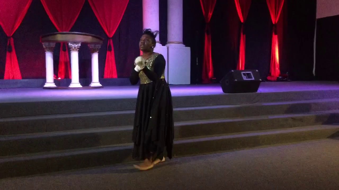 Precious Johnson Dancing To King Of Glory @ VIP Stockton