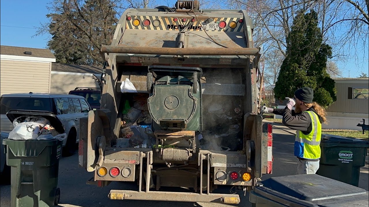 Groot Mack MRU McNeilus Rear Loader Garbage Trucks