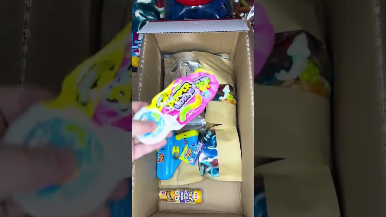 Szerintetek kisorsoljuk? Tippeket k&eacute;r&uuml;nk.🍭 www.candymix.hu 🍭 #candy #candymix #sweet #mystery