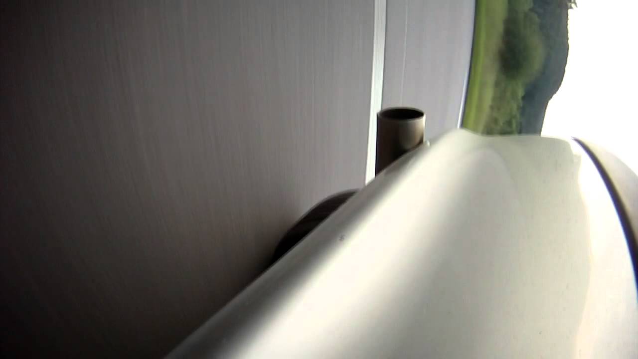 Megane 1.6 - exhaust sound - some pop and bang