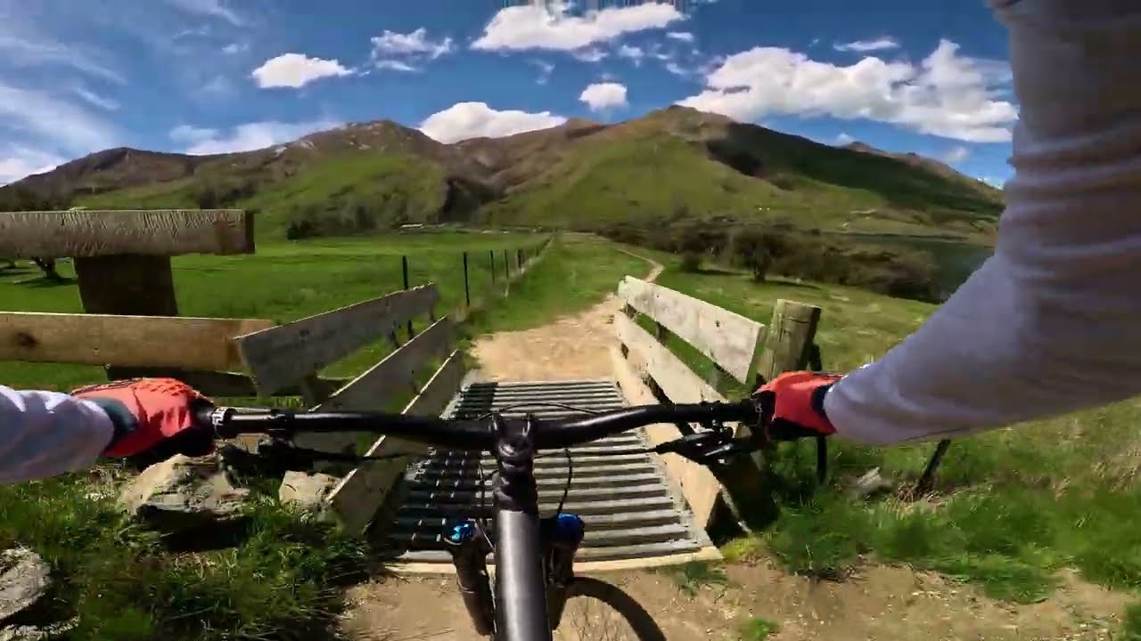 Moke Lake to Lake Dispute Trail | Mountain Biking Queenstown, New Zealand