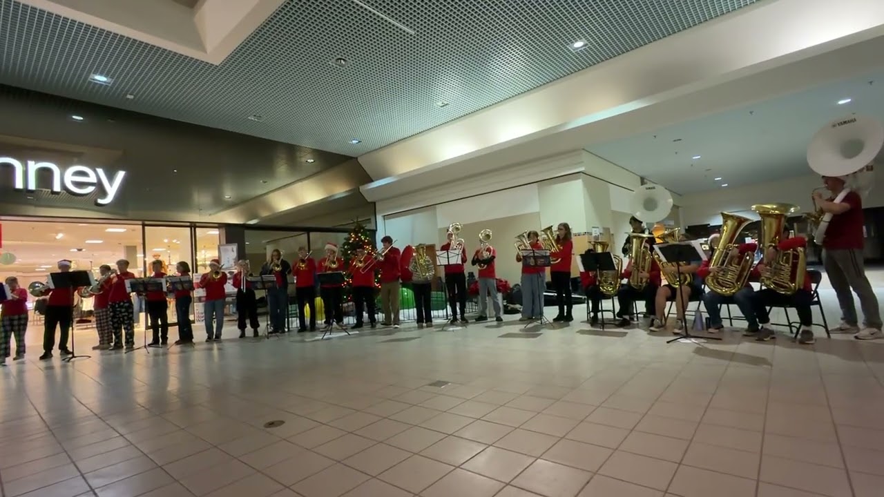 2025 12 22 Lincoln Alumni Band at the Mall Part 7🎄🎺 | Concerts and Performances