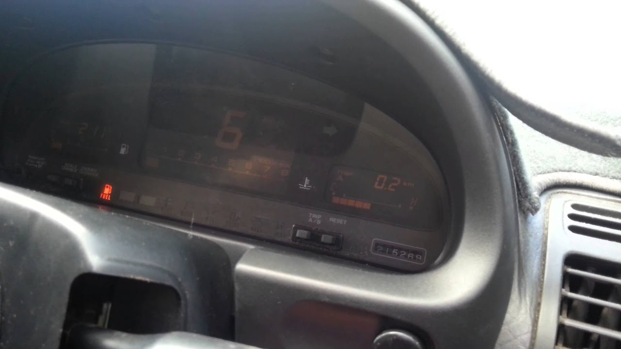 Eunos 100 Digital Dash in Mazda Astina 323