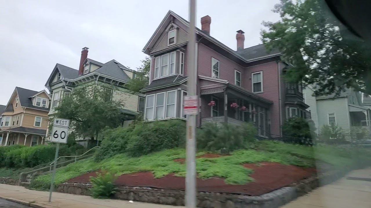 Trentem&oslash;ller - Moan : Indietronica Driving Through Malden Massachusetts, Uber X (Boston Metro North)