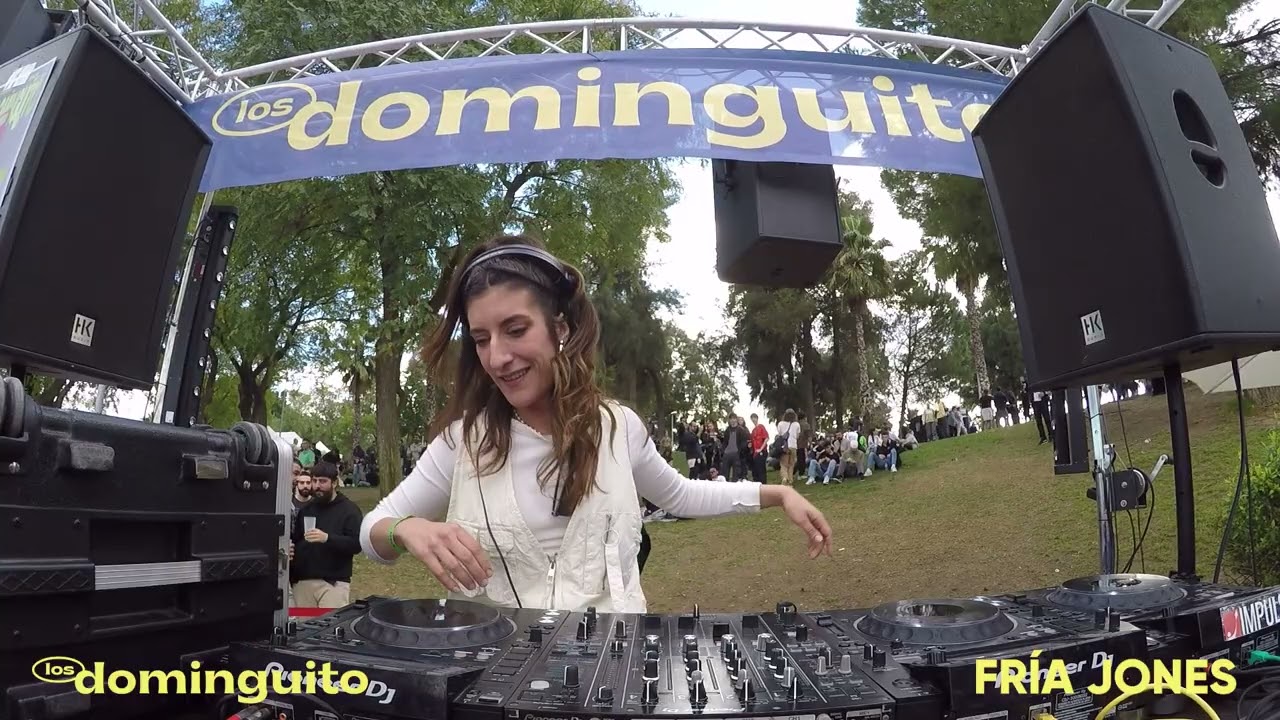 Fria Jones @ Los Dominguito Stage en Electrolunch