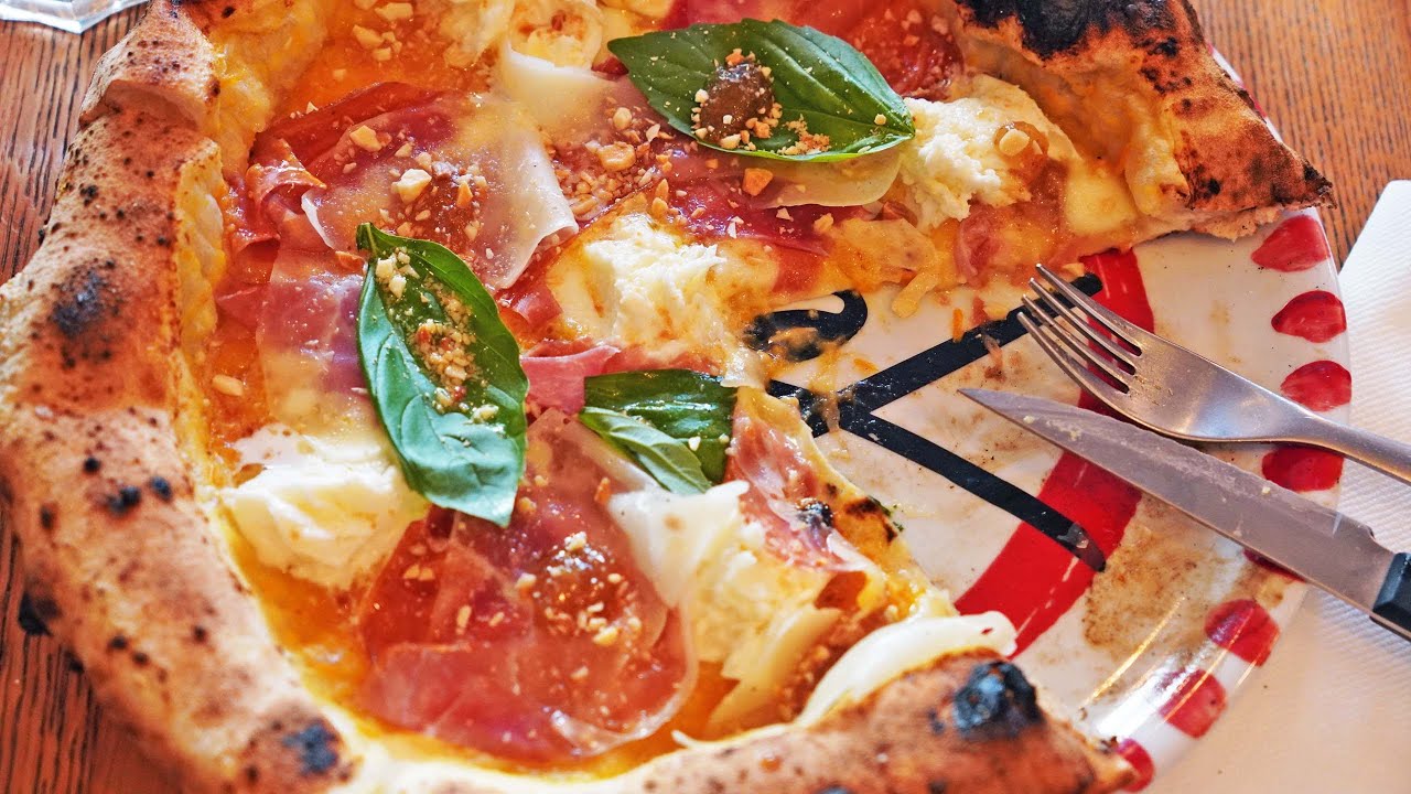 On goute la MEILLEURE PIZZA du MONDE (avec Dania)