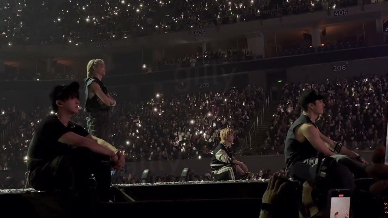 SKZ Maniac in Manila Day 2 - VCR Fan Project Reaction (Chan, Felix, Hyunjin, Changbin) 230312
