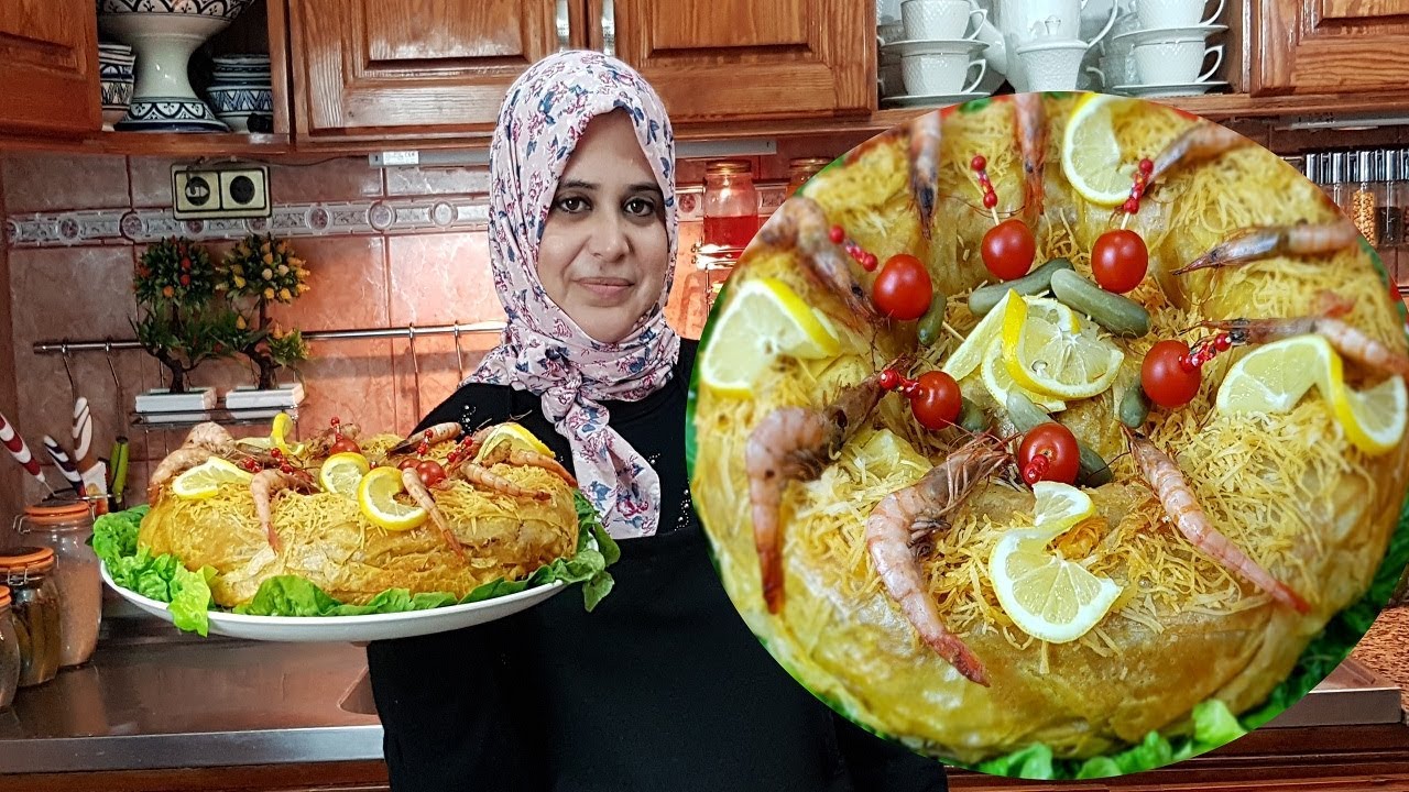 بسطيلة بالدجاج بنكهة السمك مع السر ديالها لي داقها عندي متيقش ديال الدجاج  من ألذ ما يكون روووعة
