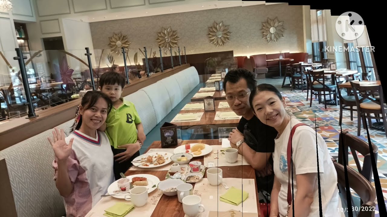 DisneylandTrip: My Birthday Gift with my employer😍#hongkonglife #proudOFW #blessed 