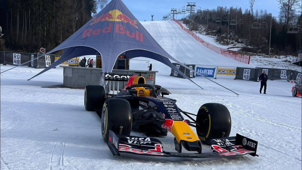 4x4 vs Ski Slope Ultimate Test 
