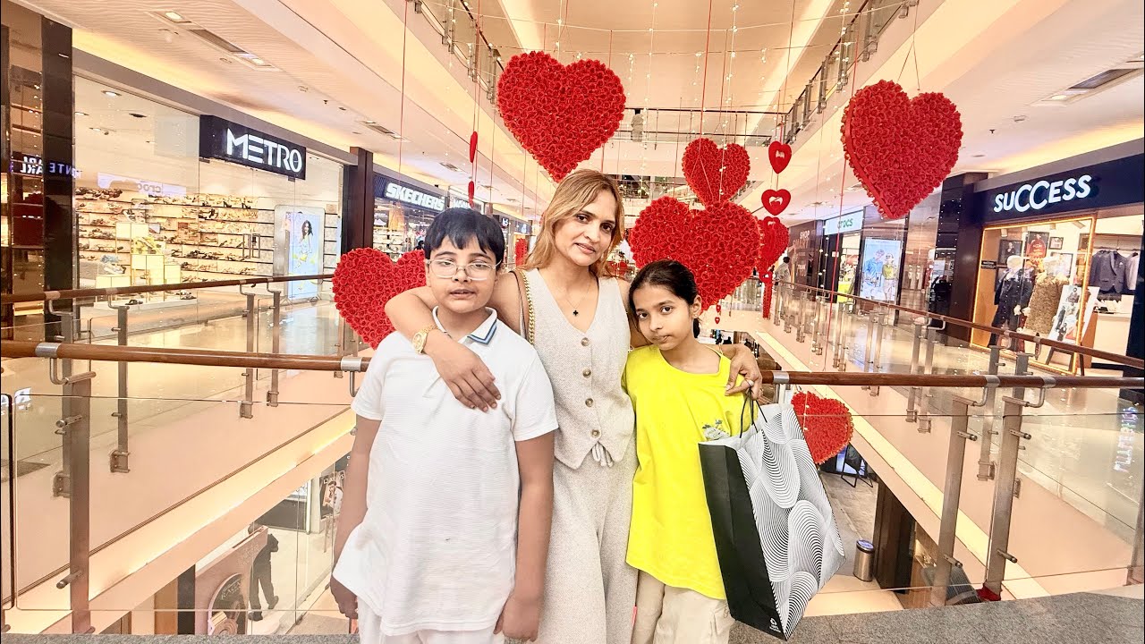 Aaj hum aa Gaye SHOPING karne AARAV ke Liye🥰🥰