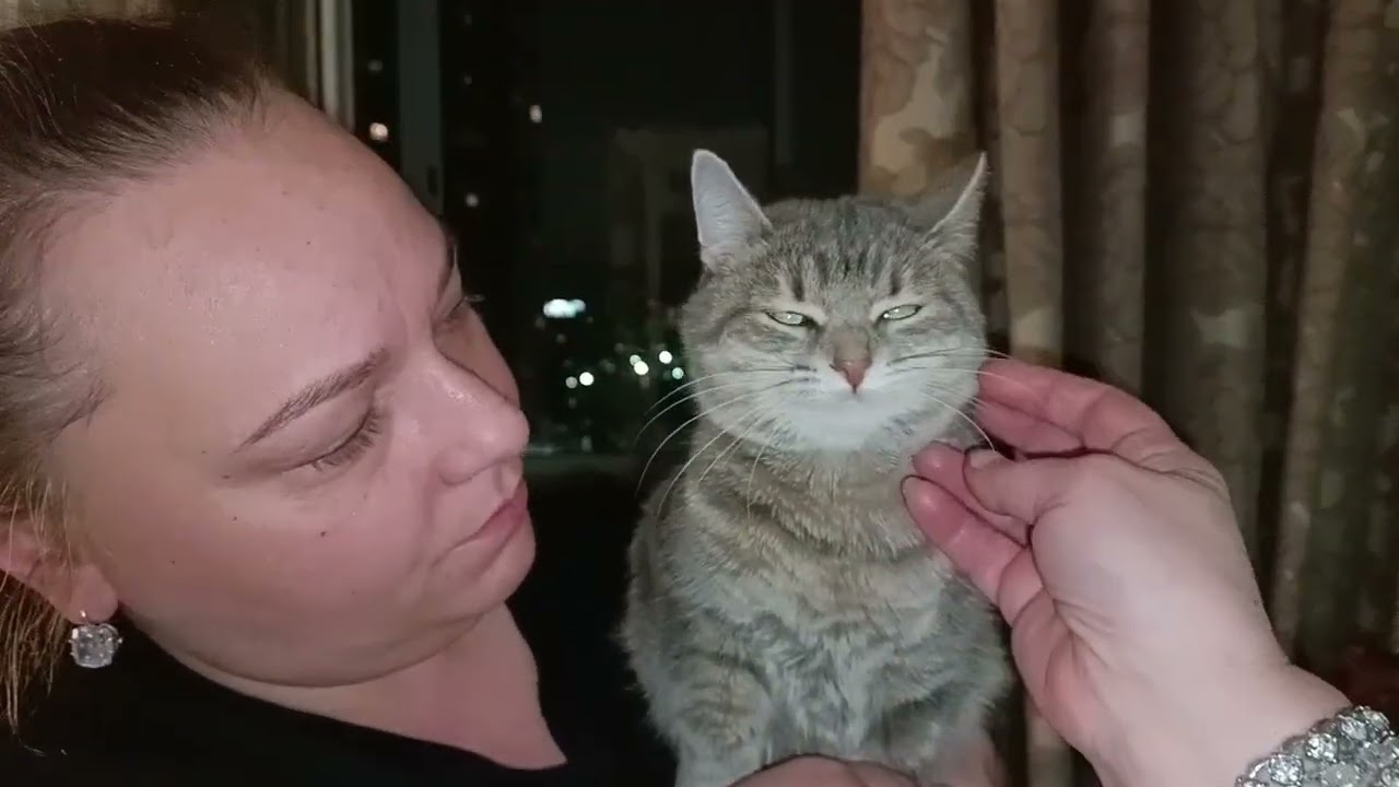 ПРОДОЛЖЕНИЕ🤗/КРИСТИНА ЗАДАРИЛА МНЕ ВЕЩИЧКУ /Я ДЕЖУРНАЯ НА КУХНЕ