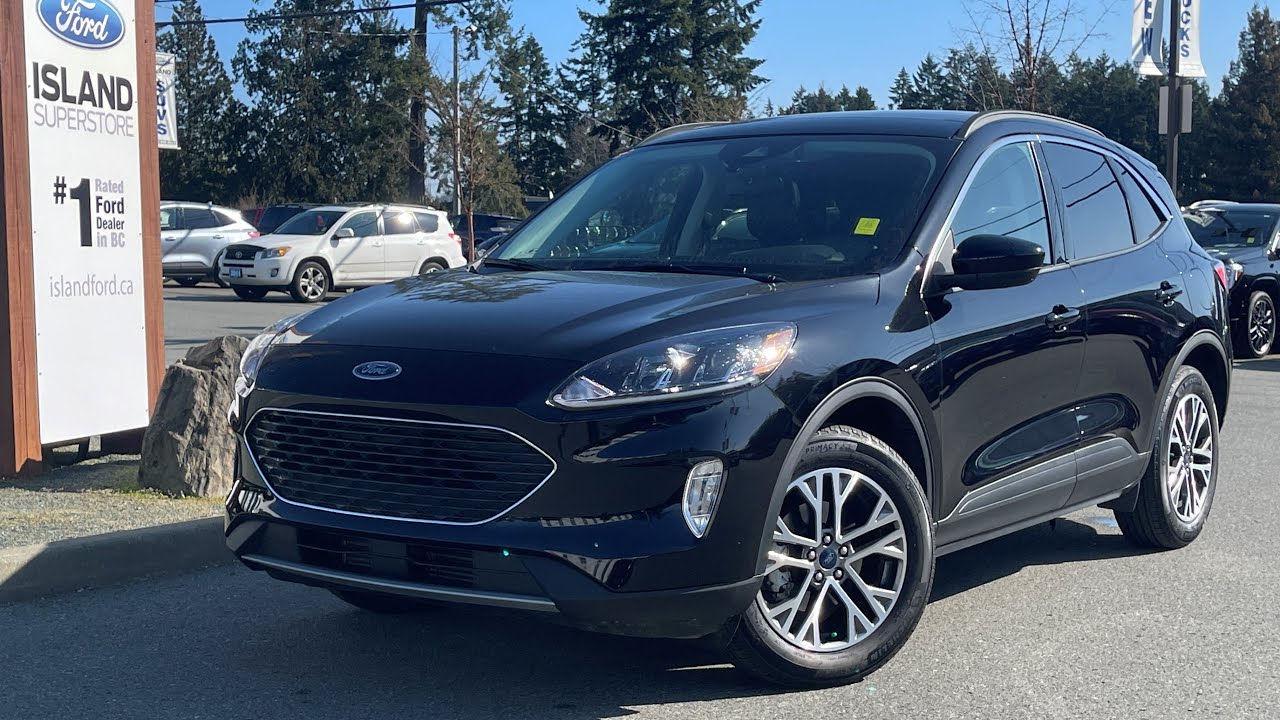 2022 Ford Escape SEL + NAV, Panoramic Roof, AWD Review | Island Ford