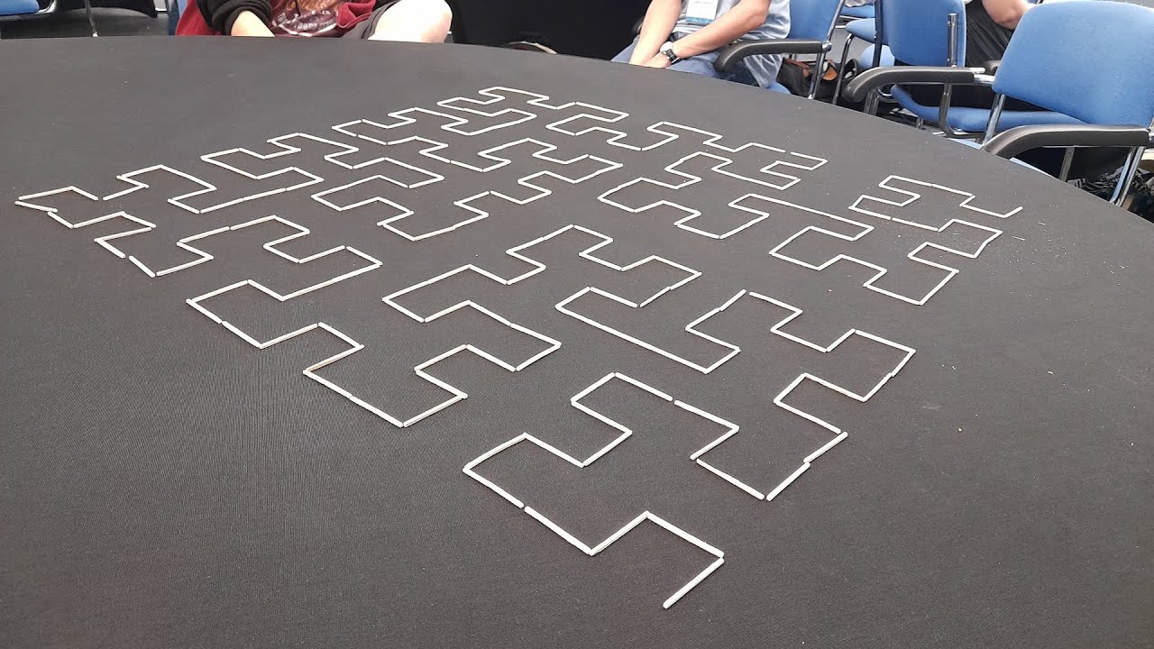 Create an animation showing a Hilbert curve filling a square #MathsAnimationTMiP