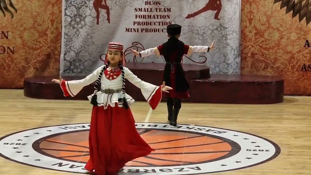 Xəmsə rəqs ansamblı Uzundərə 