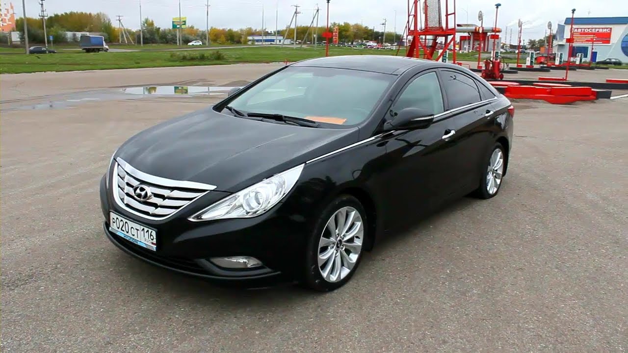 2011 Hyundai Sonata. Start Up, Engine, and In Depth Tour.