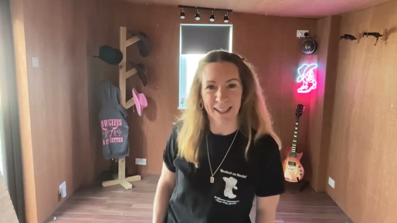 Living on love AB absolute beginner linedance walkthrough and dance
