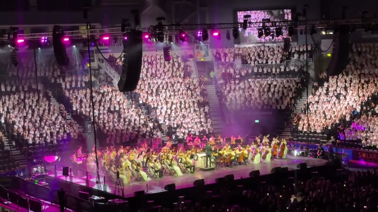 Belfast Peace Proms / 4,000 Voices, One Stage — ROAR with the Cross Border Orchestra.