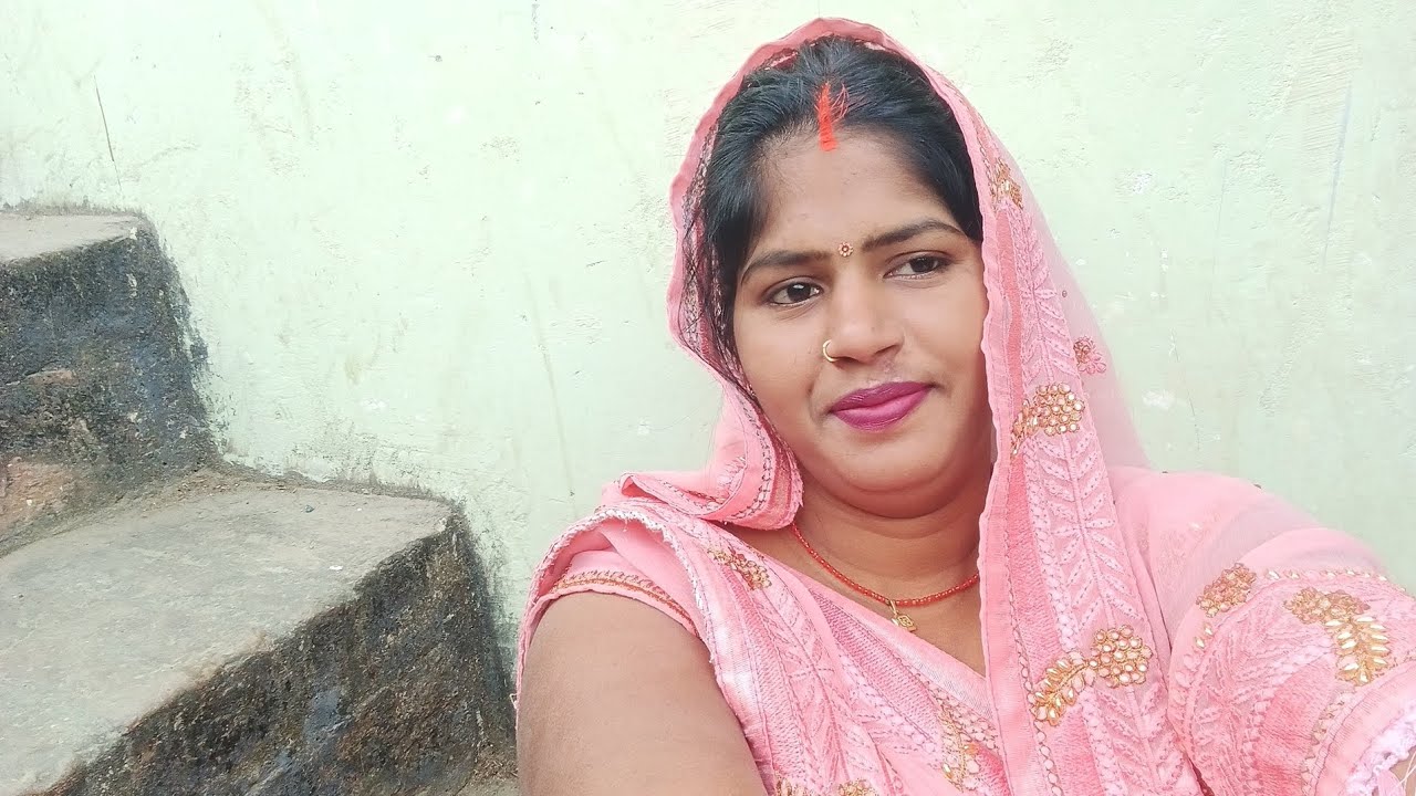 हमारा एक बड़ा चैनल था वह डिलीट करवा दिए सब Seema block official चैनल का नाम था Seema ka block प्लीज