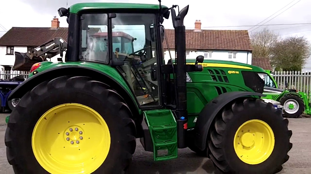 John Deere 6125M