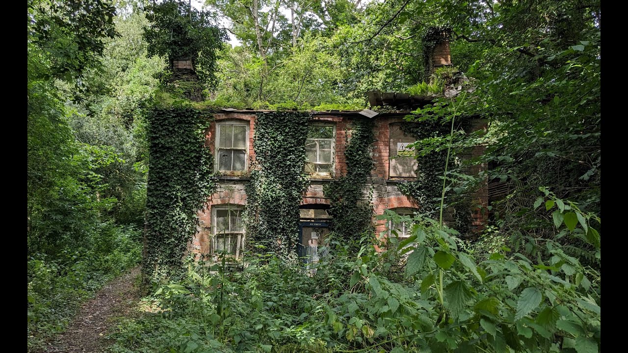 Atmospheric Ruins & Abandoned Buildings 7
