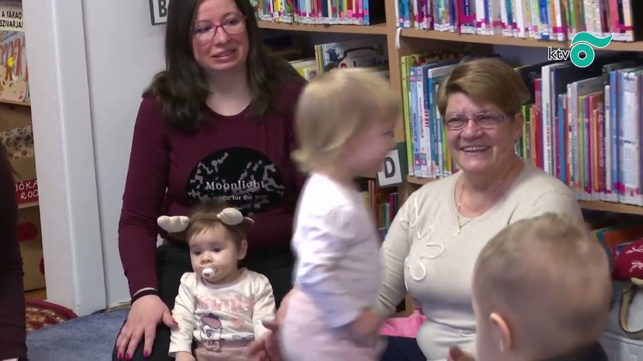 Baba mama farsang a gyermekkönyvtárban