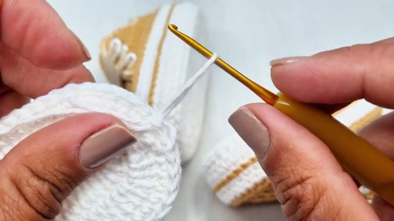 COMO FAZER O ARREMATE NA SOLA DUPLA - SAPATINHO THIAGO.