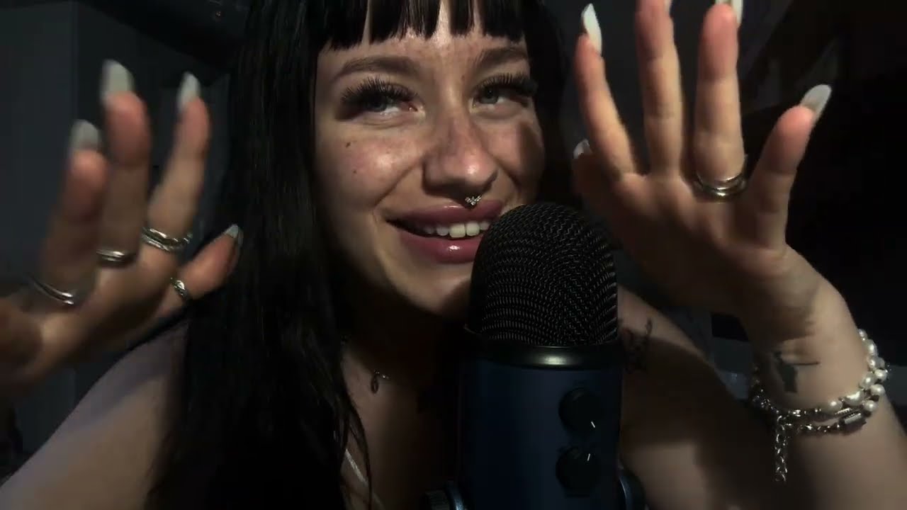 ASMR word în română & in italiano WHISPERING