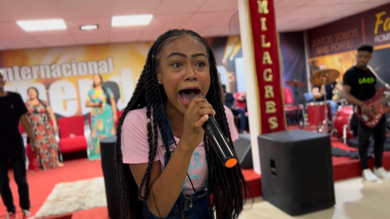 ELA &Eacute; UNGIDA DEMAIS 🥺 A FORMA DIFERENTE DE ADORAR DESTA JOVEM 🔥 Beatriz Alves - Sala de Adora&ccedil;&atilde;o