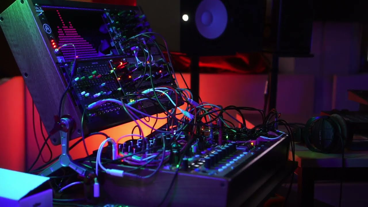 124 BPM Modular Jam - Synthwave/Ambient/Techno - Livestream VOD 07-09-23