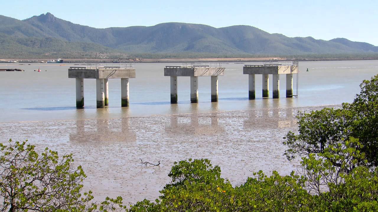 Jetty construction takes shape