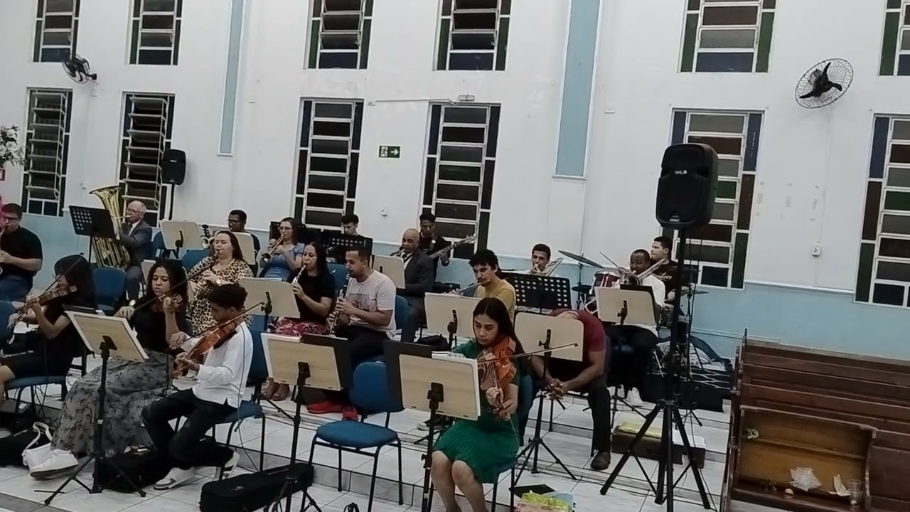      Alvo Mais que a Neve ☃️ Hino da Harpa Cristã Número 39.