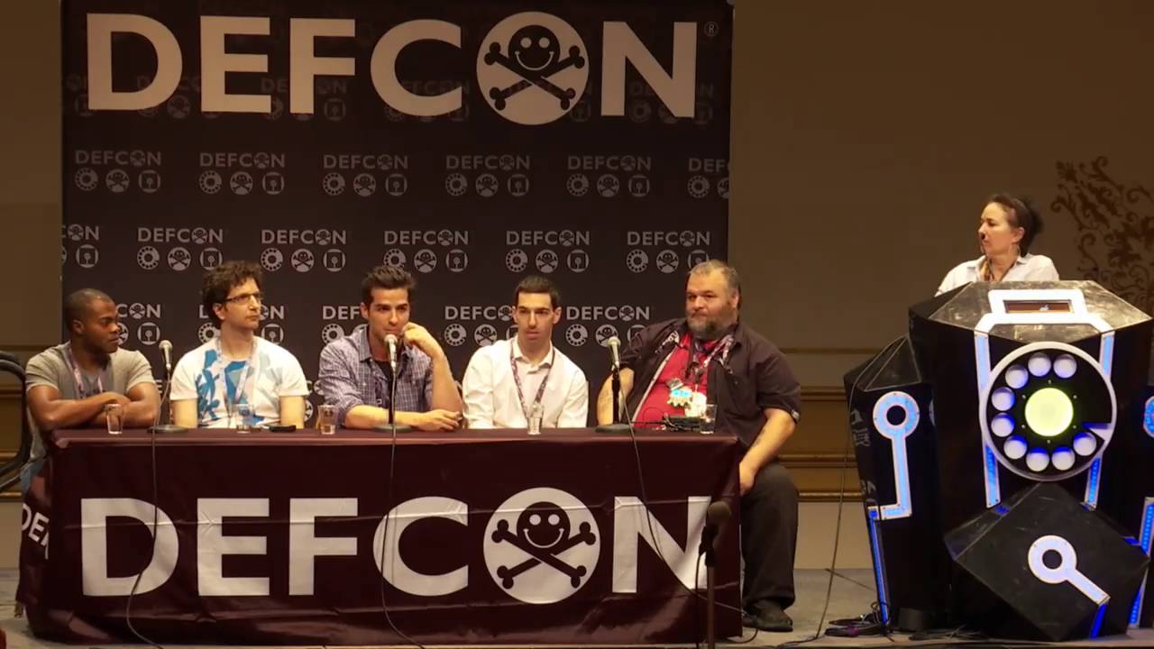 DEF CON 24 - Panel - MR ROBOT Panel