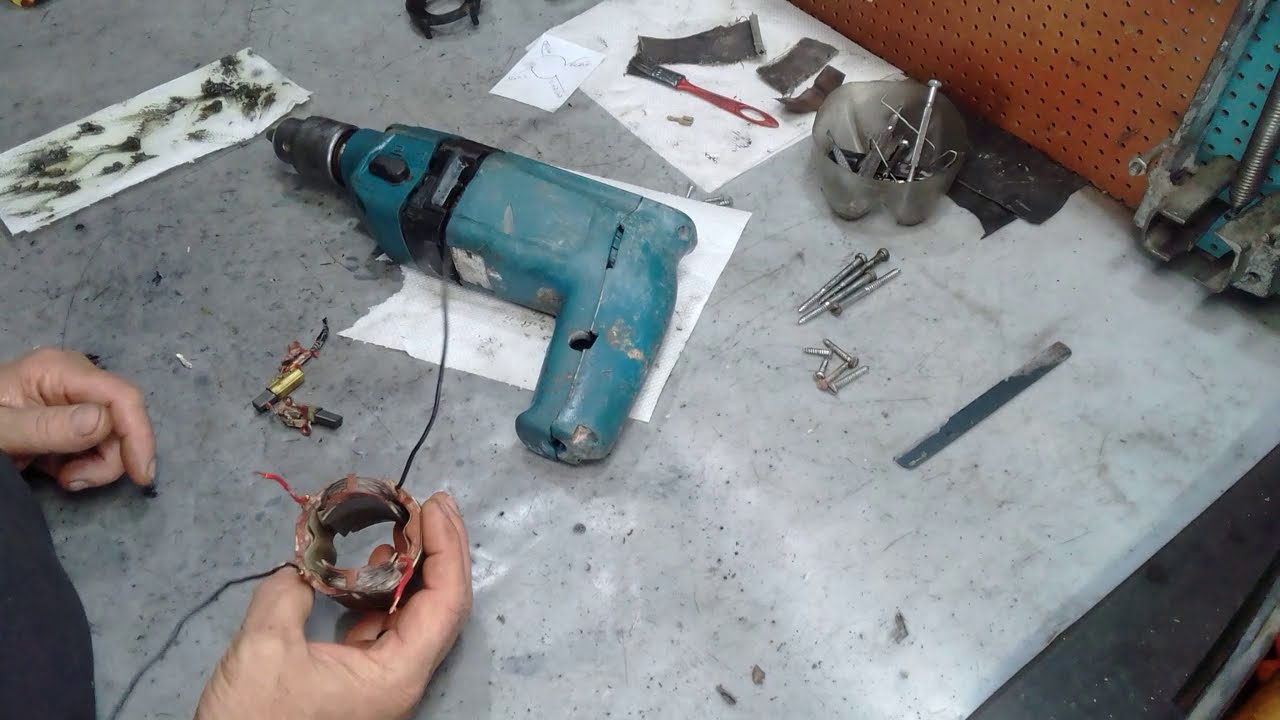 CESAR CEMAK FURADEIRA BOSCH ANTIGA QUEM SABE O MODELO DESSE TRATOR MANUAL