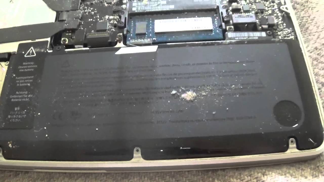 Macbook pro FIX - disconnect battery connector when theres no power or dim orange light