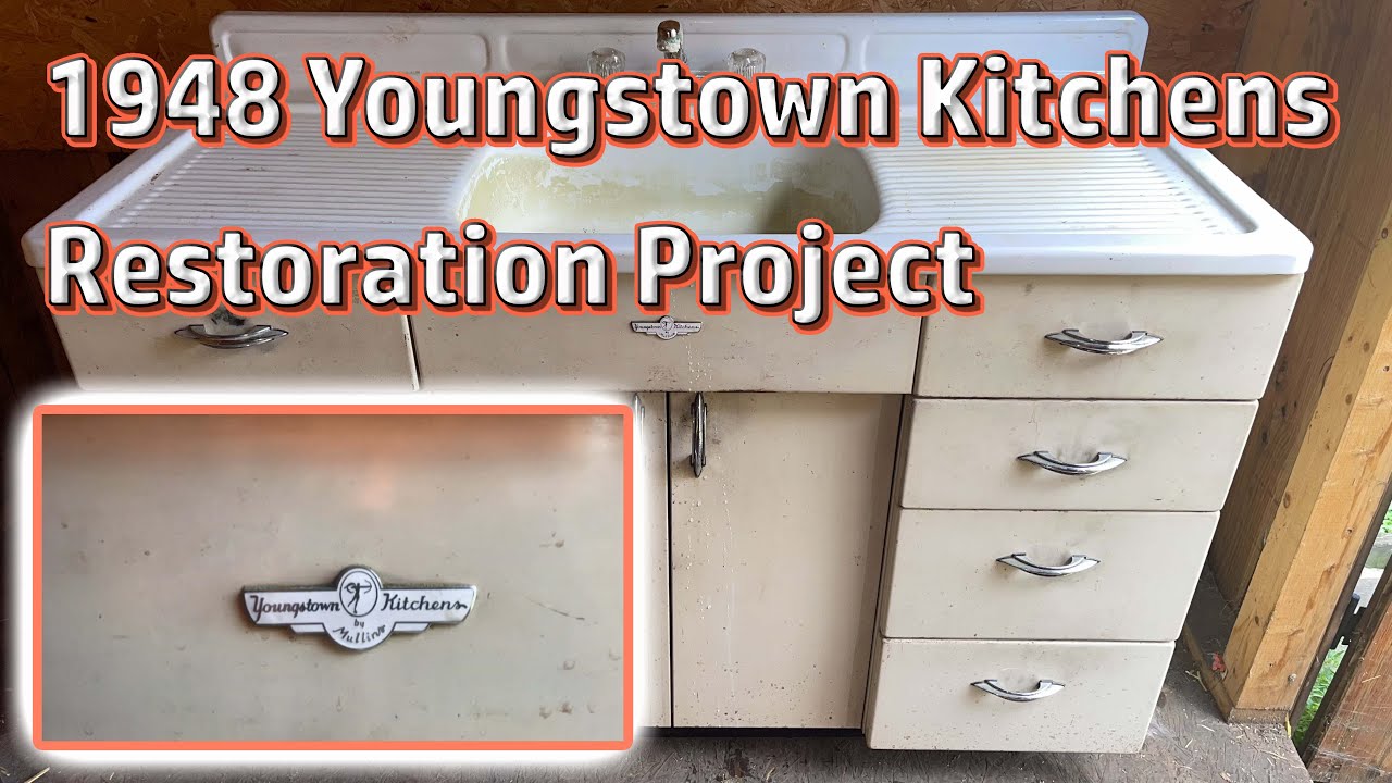 Винтажная кухня Youngstown 1948 года от Mullins Sink & Base Score!