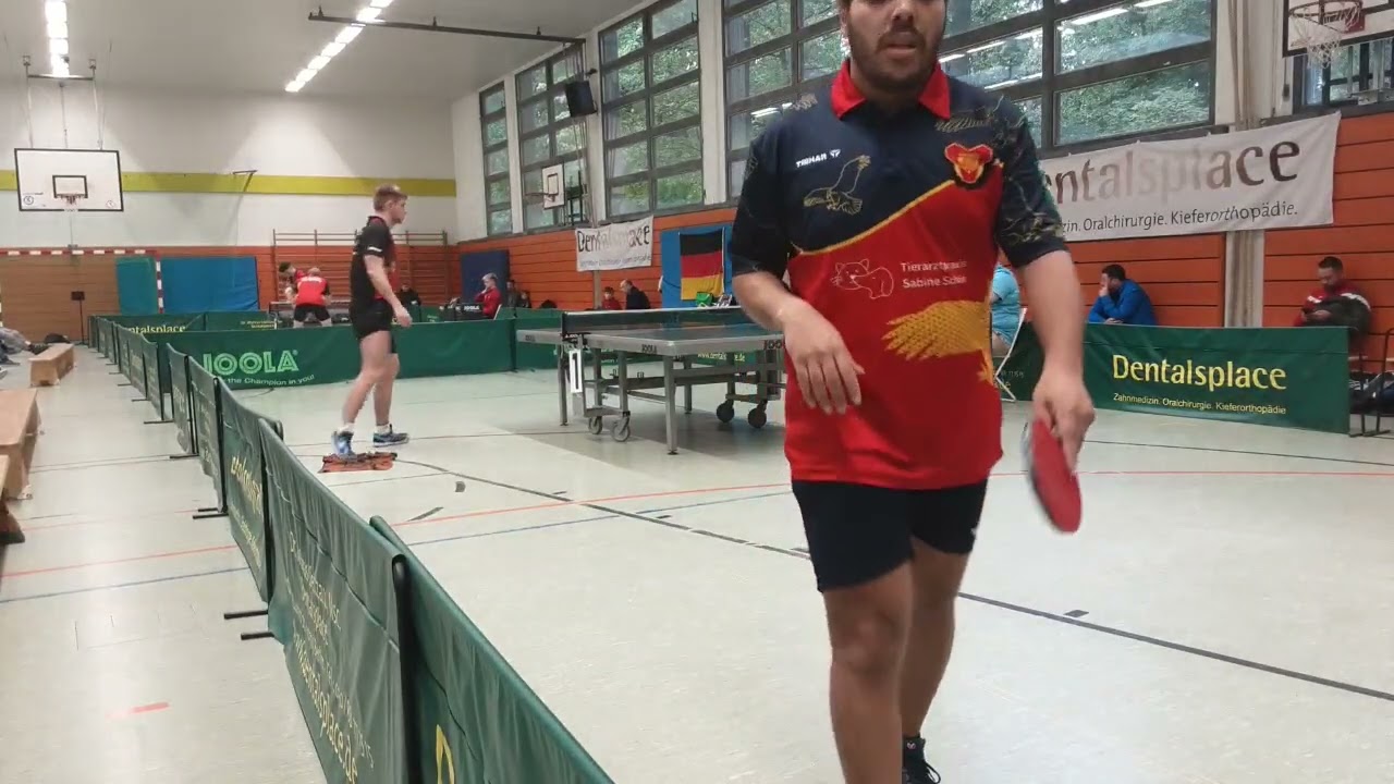 Oberliga Kenan Birkmann gegen Mateusz Zelengowski