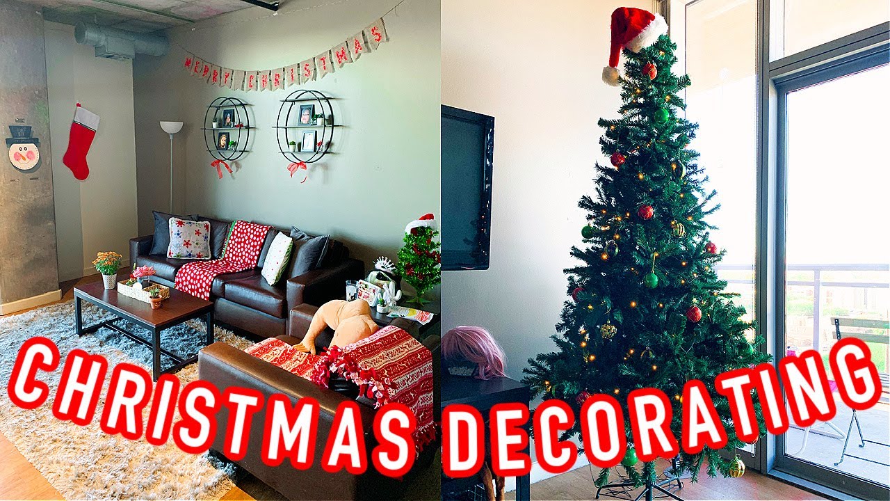 decorating for christmas on novemeber 1st |  christmas decorate with me 2020