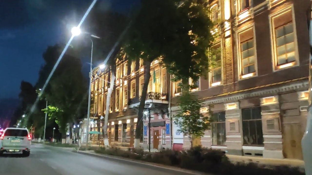 Вечерний Проспект. Уральск осень 2021