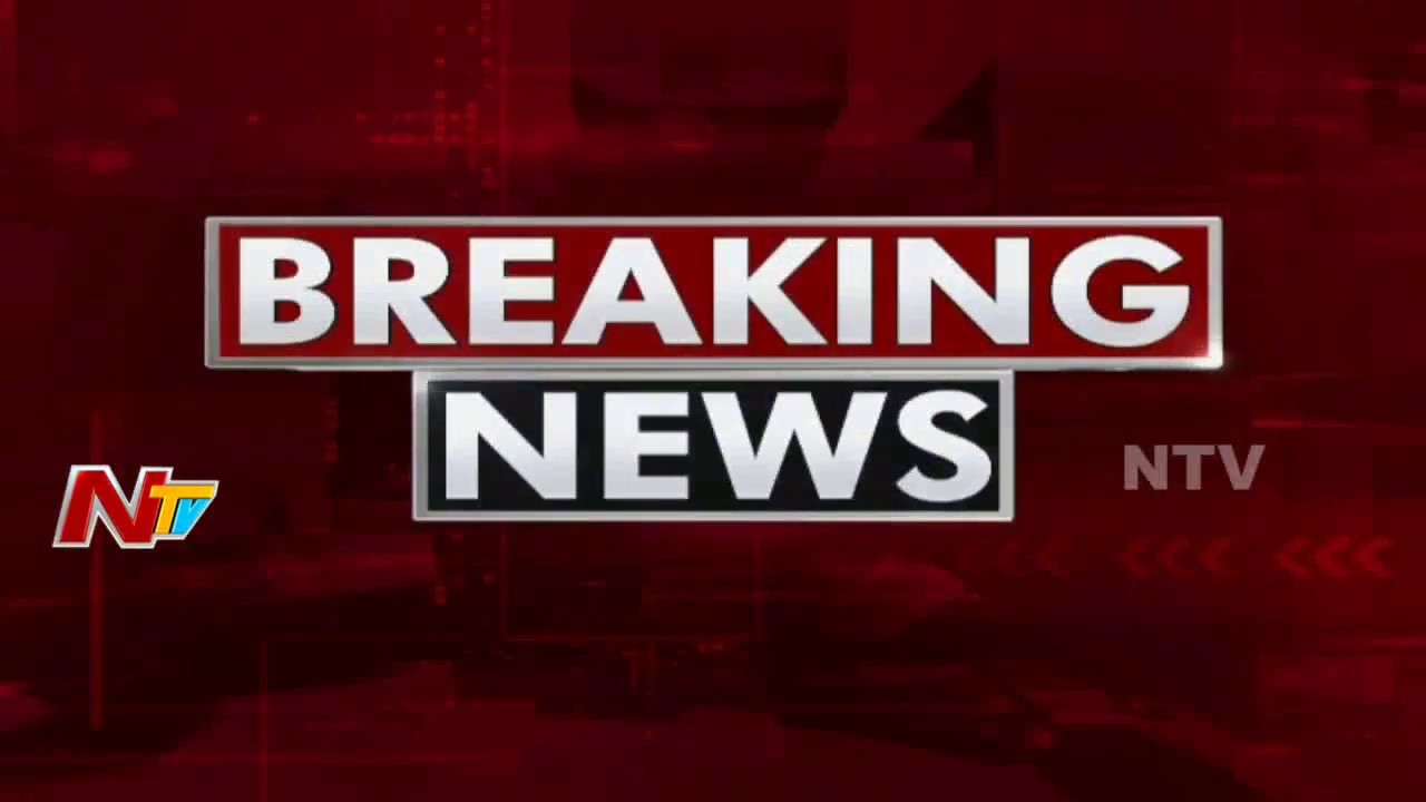 Road Mishap in Suryapet || RTC Bus Sla,,ed Parked Lorry || 15 wounded || NTV